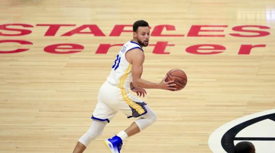 安居籃球木地板性?xún)r(jià)比更高