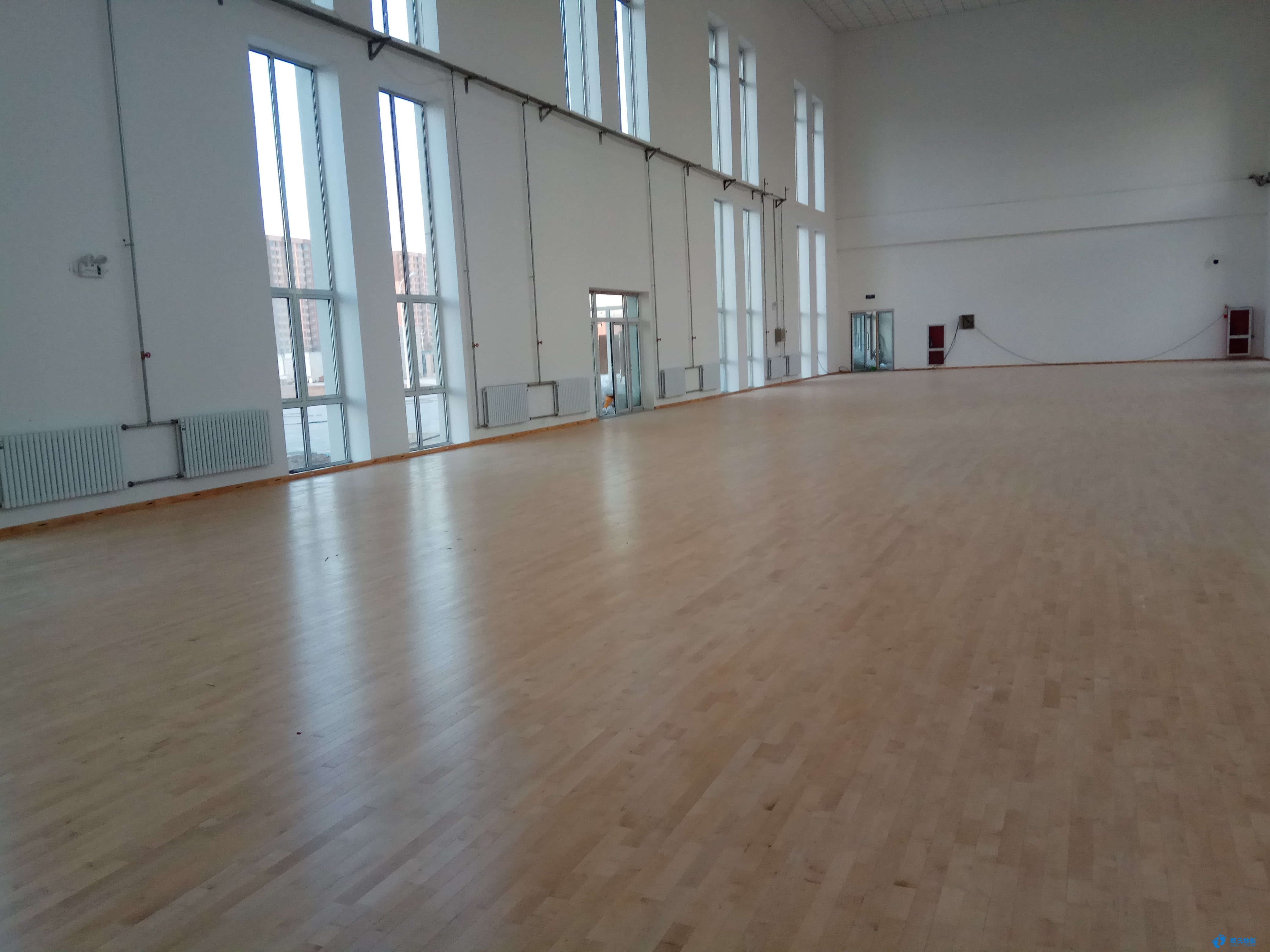 哈爾濱籃球場木地板生產(chǎn)廠家，歐氏地板有限公司