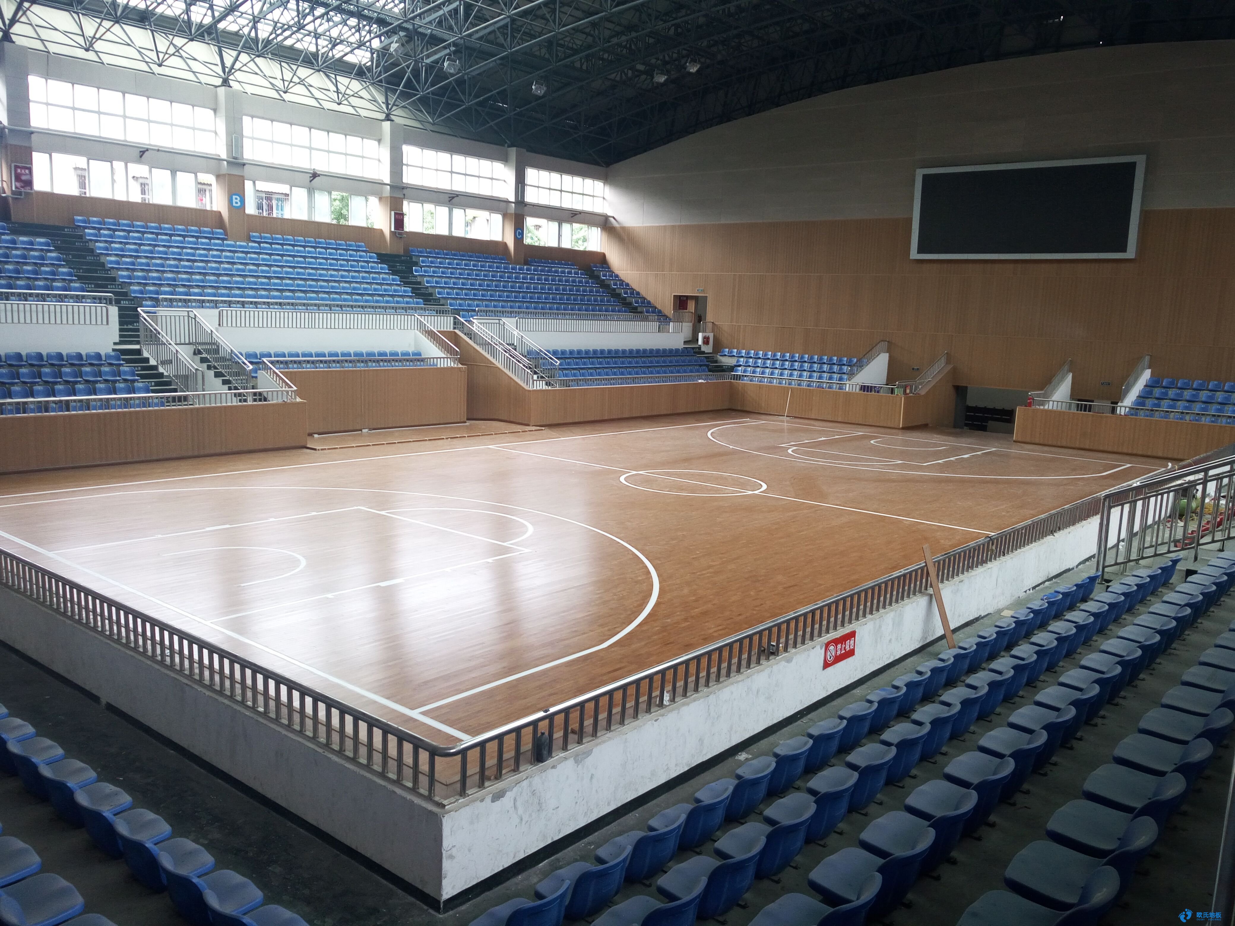 遵義籃球木地板代理 運(yùn)動木地板廠家