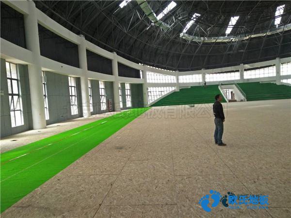 學(xué)?；@球場館地板優(yōu)點