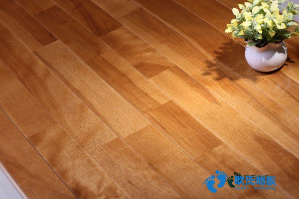 體育運(yùn)動地板較低價格