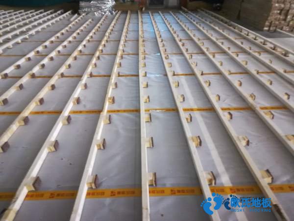 單龍骨運動體育地板怎么保養(yǎng)