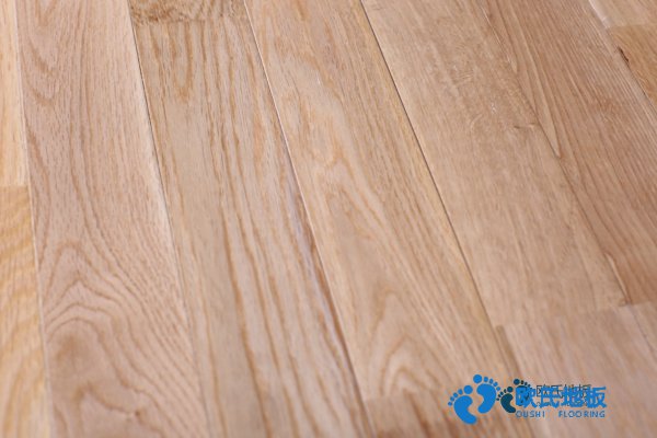 學(xué)?；@球地板施工流程