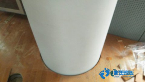 學(xué)?；@球場(chǎng)館地板一般多寬