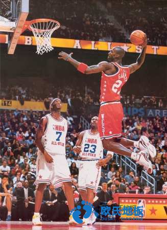 學(xué)?；@球地板減震技術(shù)