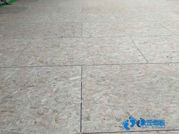 學(xué)?；@球館地板施工步驟