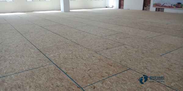 25厚籃球運(yùn)動木地板環(huán)保嗎