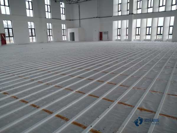 用什么運(yùn)動木地板的生產(chǎn)線