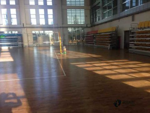 較好的籃球運(yùn)動(dòng)木地板修復(fù)