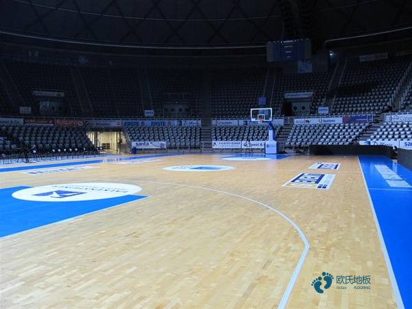 25厚運(yùn)動(dòng)木地板能拖嗎