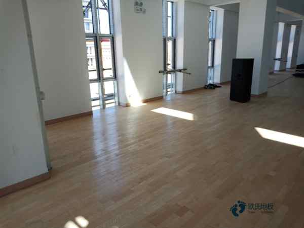 體育館木地板哪里買(mǎi)便宜2