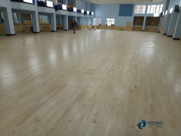 運(yùn)動(dòng)木地板要多少錢(qián)3