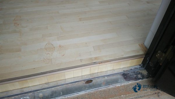 體育地板哪個(gè)牌子性?xún)r(jià)比高3