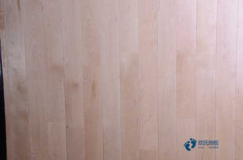 購買籃球場(chǎng)館木地板哪種牌子好