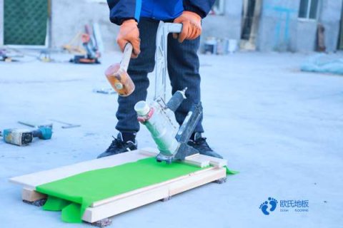 國產(chǎn)籃球運(yùn)動木地板施工